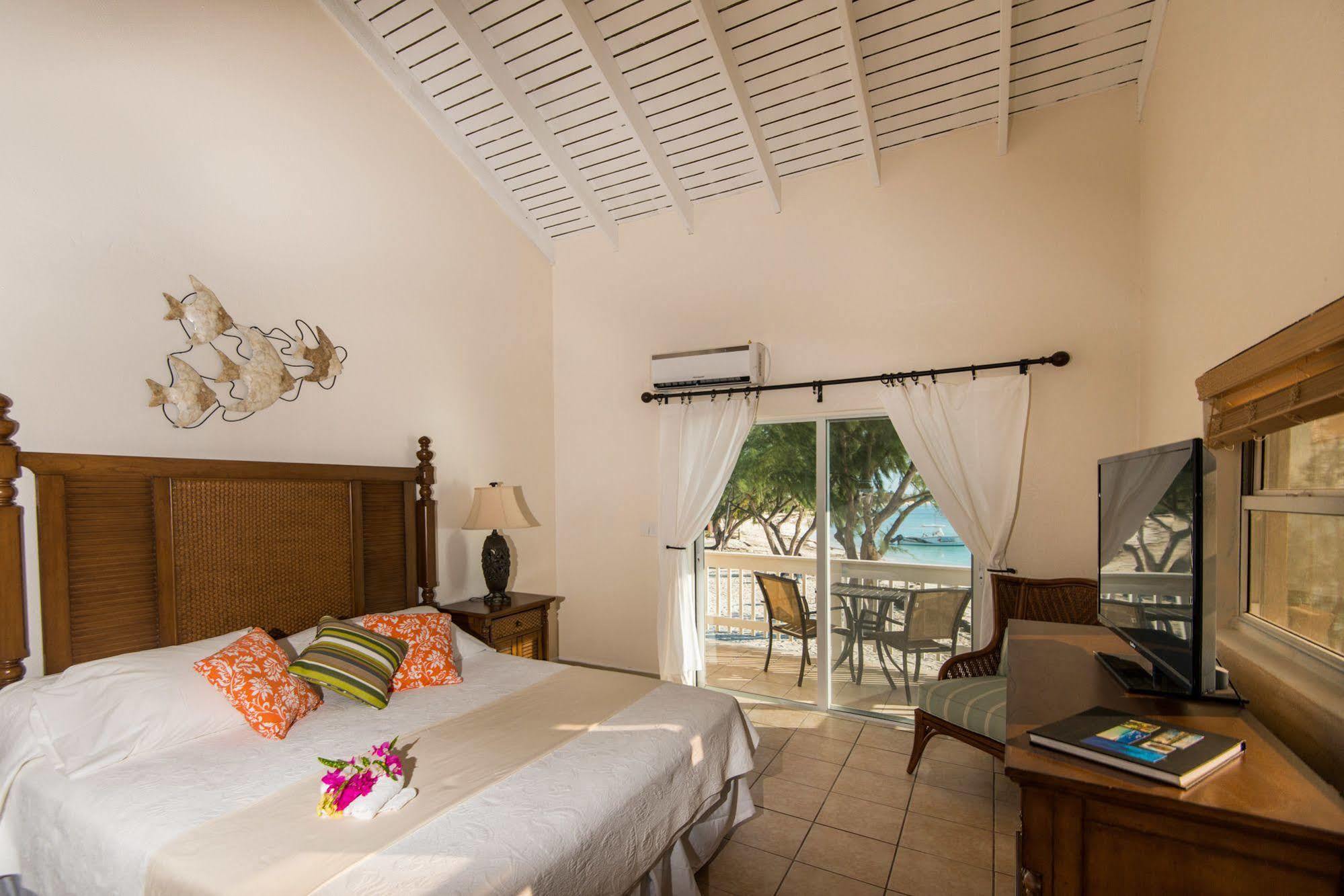 Bohio Dive Resort Cockburn Town Buitenkant foto